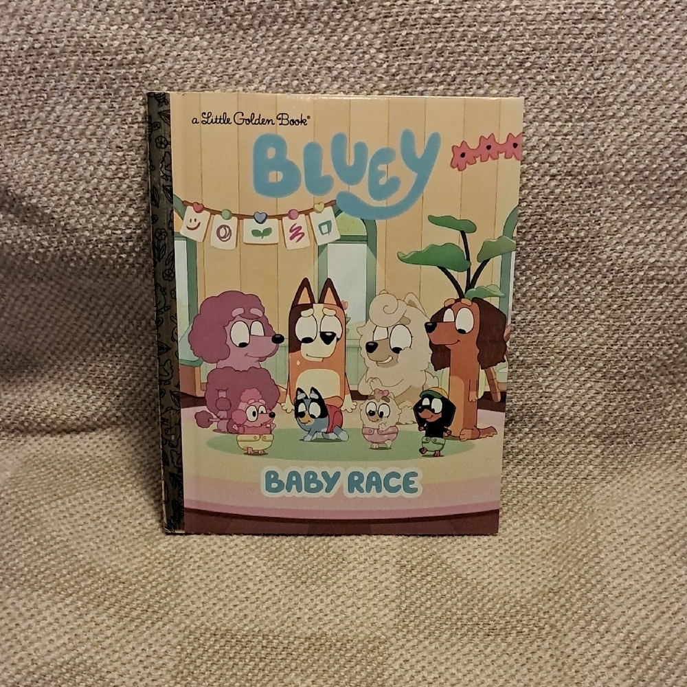 Bluey Book Set - Picture 7 of 7